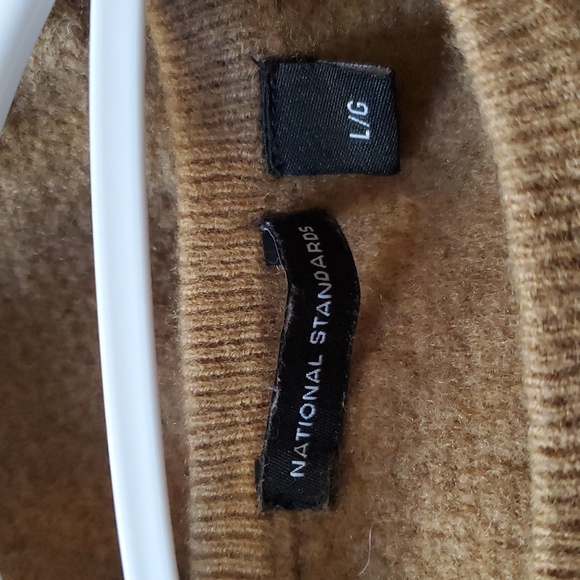 Ladies Wool Sweater - Picture 3 of 4